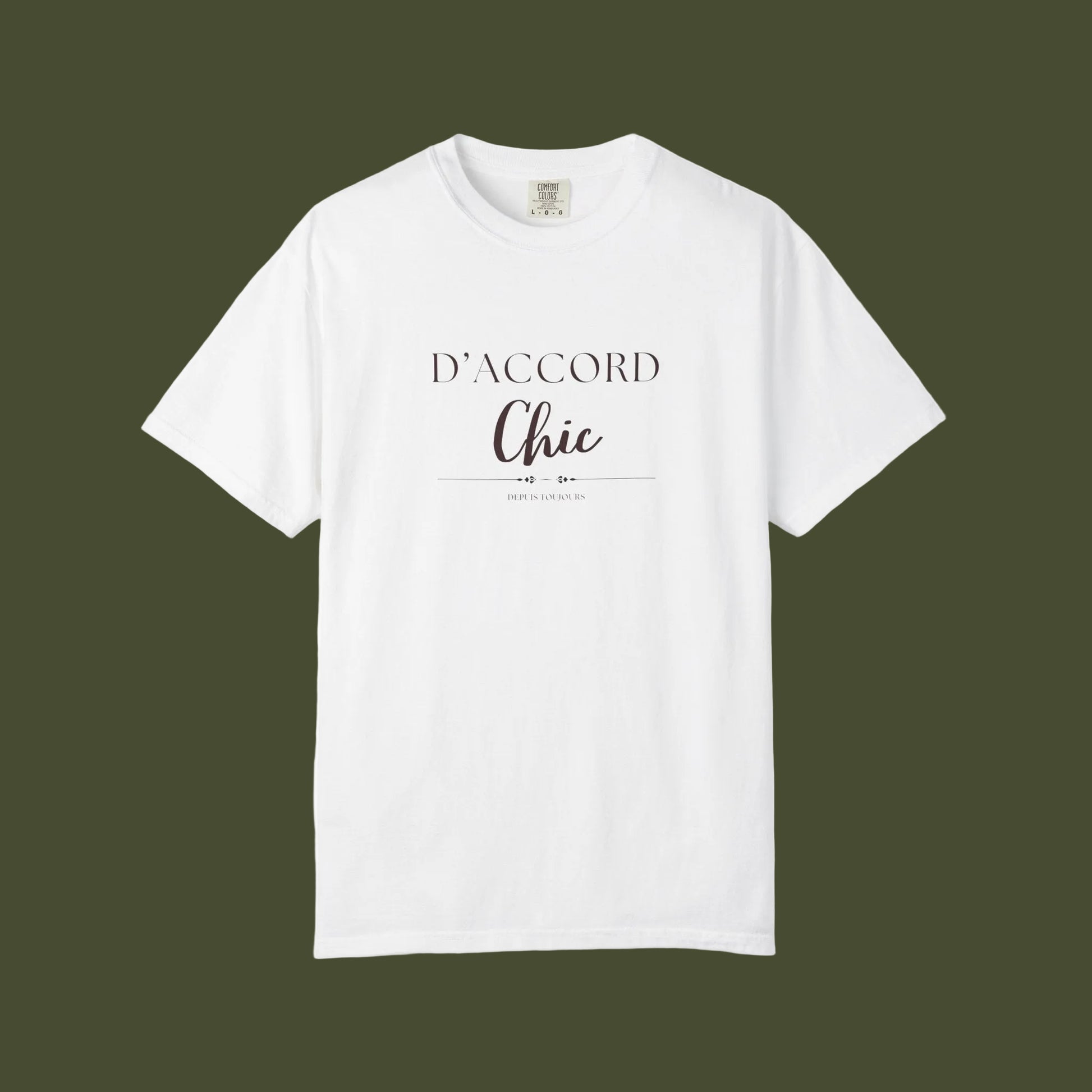 A white short-sleeve crewneck t-shirt with 'D'ACCORD Chic' printed in dark gray on the chest, displayed on a clean white background.