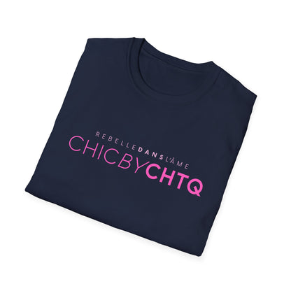 A navy blue short-sleeve crewneck T-shirt featuring pink “CHIC BY CHTQ” text with “REBELLE DANS L’ÂME” above, displayed against a clean white background.