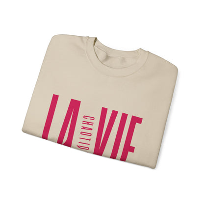 Folded sand LA VIE CHAOTIQUE sweatshirt with magenta typography