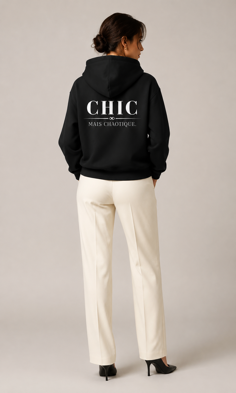 ÉLÉGANCE, Chic Mais Chaotique Fashion Hoodie