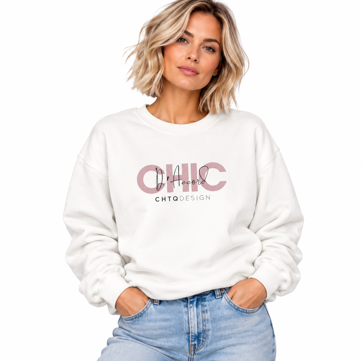 Woman wearing CHIC D’Accord white crewneck sweatshirt with light wash jeans