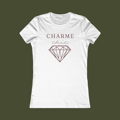 White t-shirt with text 'Charme chic'