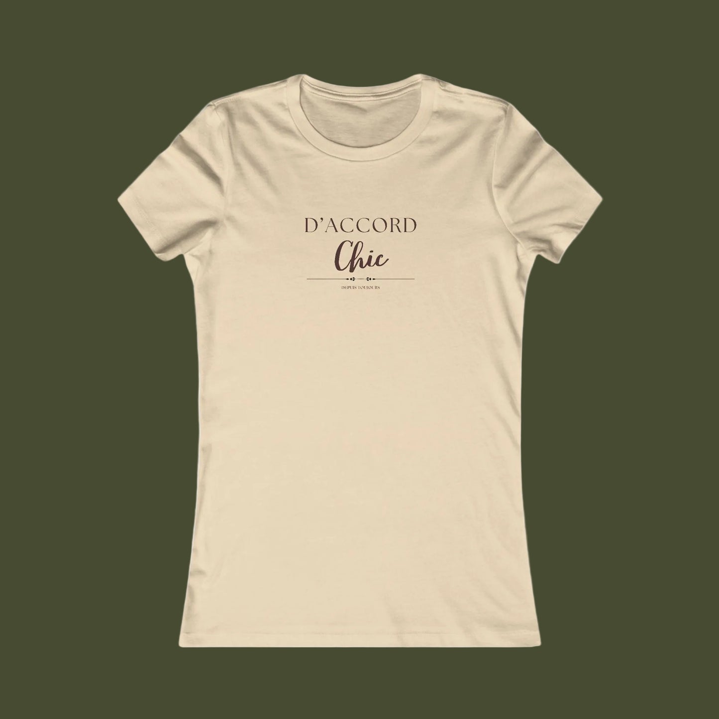 Beige t-shirt with a text 'D'acord Chic' and 
