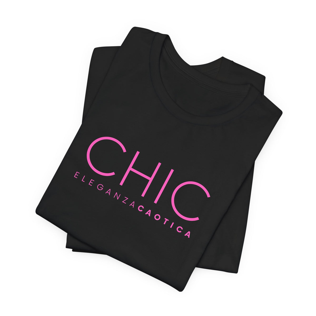 Black graphic T-shirt with pink 'CHIC ELEGANZA CAOTICA' typography on a neutral gray studio background.